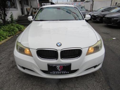 2011 BMW 328 4dr Sdn 328i RWD