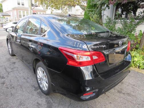 Super Black 2018 Nissan Sentra SV
