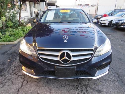 2016 Mercedes-Benz E-Class 4MATIC