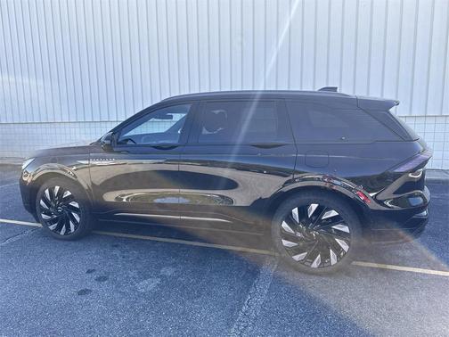 2024 Lincoln Nautilus Reserve