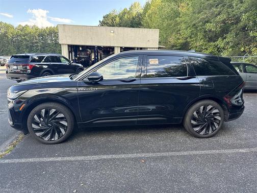 2024 Lincoln Nautilus Reserve