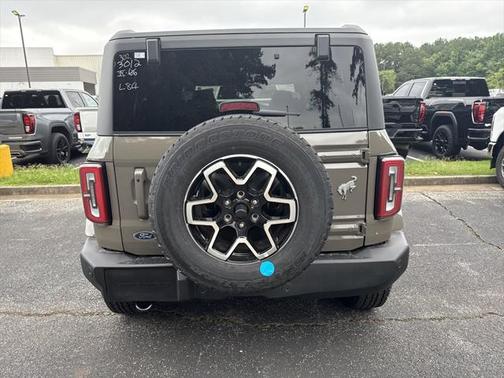 2025 Ford Bronco Outer Banks