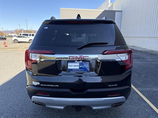 2021 GMC Acadia SLT