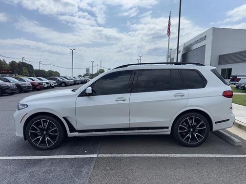 2022 BMW X7 xDrive40i