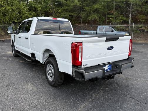2026 Ford F-350 XLT