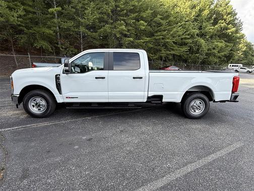 2026 Ford F-350 XLT