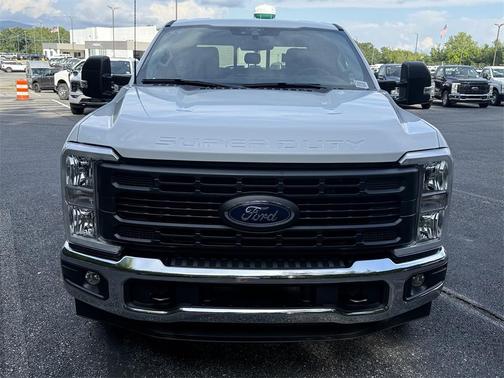 2026 Ford F-350 XLT
