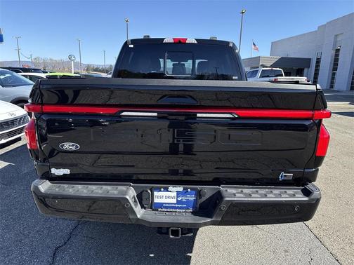 2025 Ford F-150 Lightning LARIAT