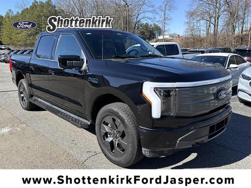 2025 Ford F-150 Lightning LARIAT