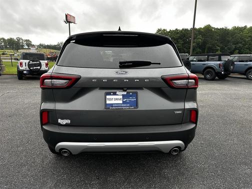 2025 Ford Escape PHEV SE