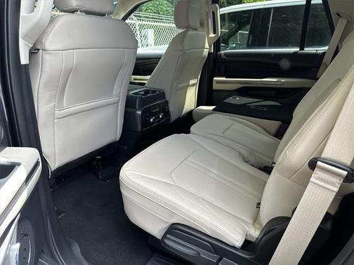 2024 Ford Expedition Platinum