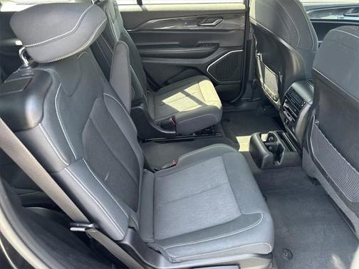 2021 Jeep Grand Cherokee L Laredo