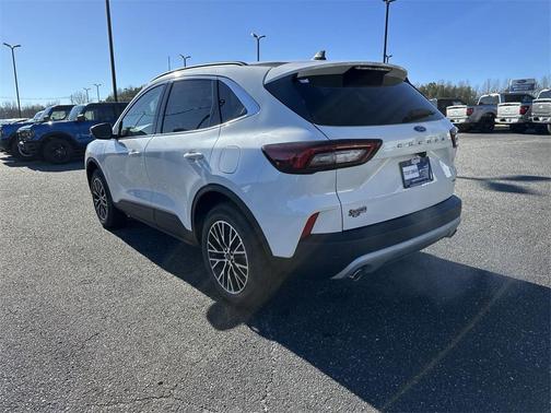 2025 Ford Escape PHEV SE