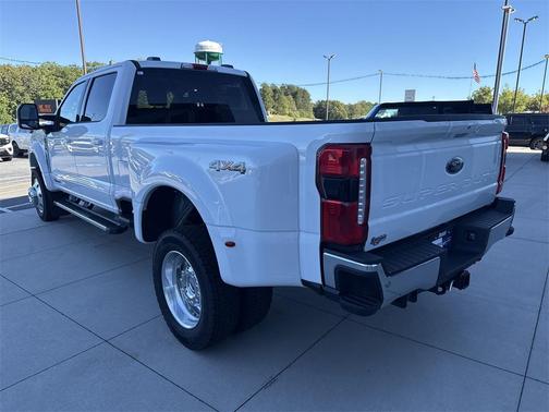 2025 Ford F-450 Lariat