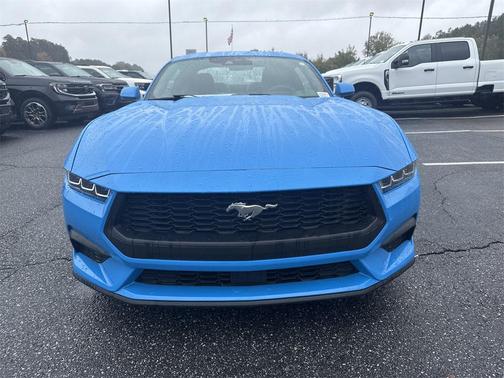 2024 Ford Mustang EcoBoost