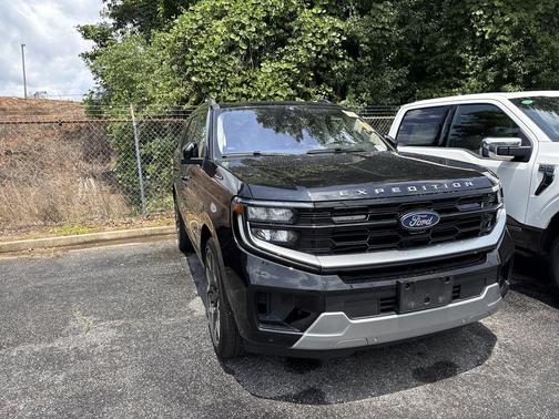 Black Metallic 2025 Ford Expedition Platinum