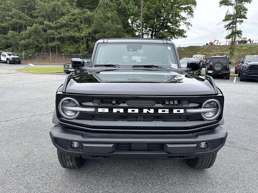 SHADOW BLACK 2024 Ford Bronco Outer Banks