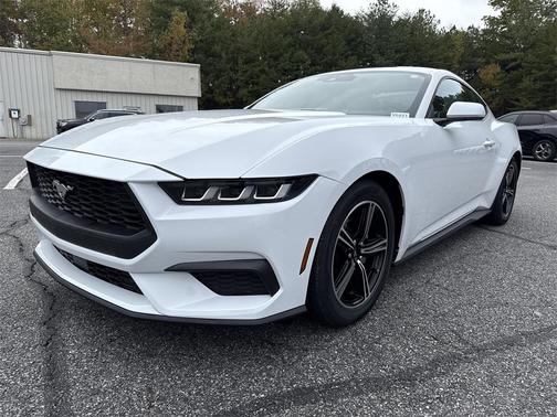 2024 Ford Mustang EcoBoost