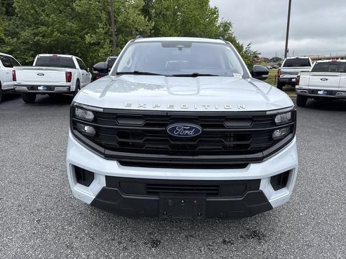SPACE SILVER METALLIC 2025 Ford Expedition Active