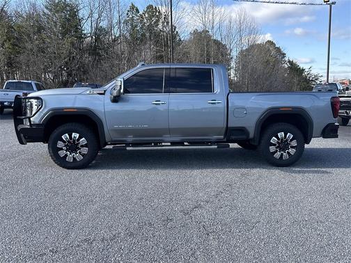 2024 GMC Sierra 2500 Denali
