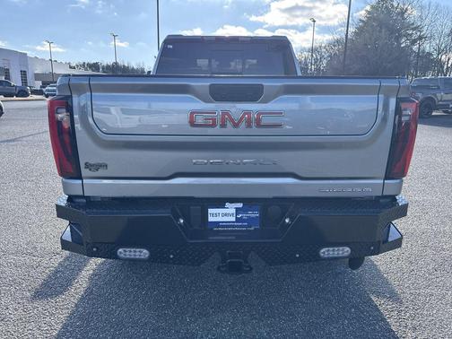 2024 GMC Sierra 2500 Denali