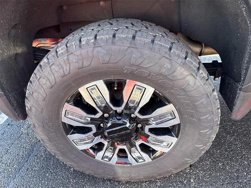 2024 GMC Sierra 2500 Denali