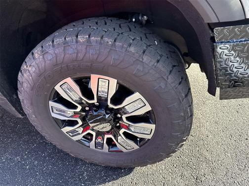 2024 GMC Sierra 2500 Denali