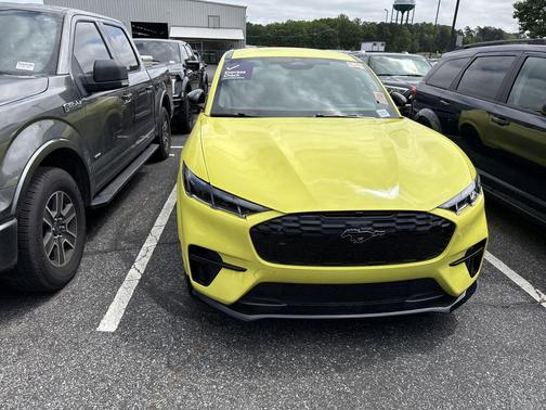GRABBER YELLOW 2025 Ford Mustang Mach-E GT
