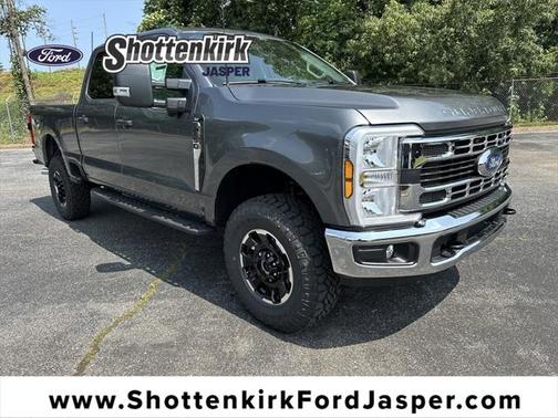 2025 Ford F-350 XLT
