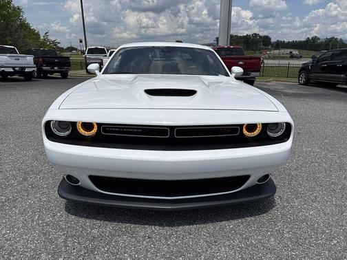 White Knuckle Clearcoat 2021 Dodge Challenger R/T