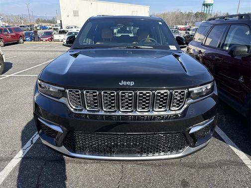 2022 Jeep Grand Cherokee Summit