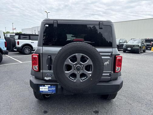CARBONIZED GRAY METALLIC 2025 Ford Bronco Big Bend