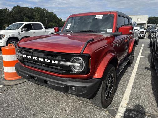 2024 Ford Bronco Outer Banks