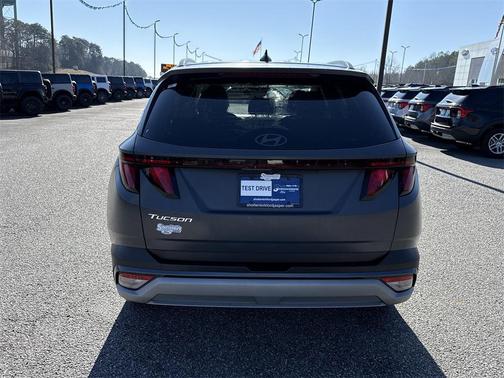 2025 Hyundai TUCSON SEL