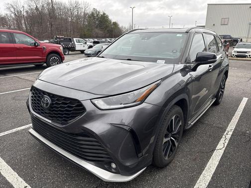 2022 Toyota Highlander XSE