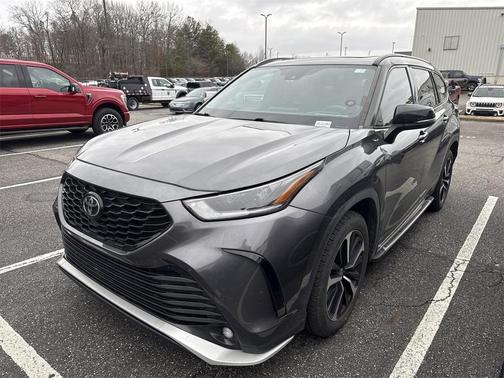 2022 Toyota Highlander XSE