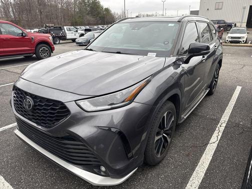 2022 Toyota Highlander XSE