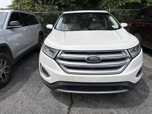 White Platinum Clearcoat Metallic 2017 Ford Edge Titanium