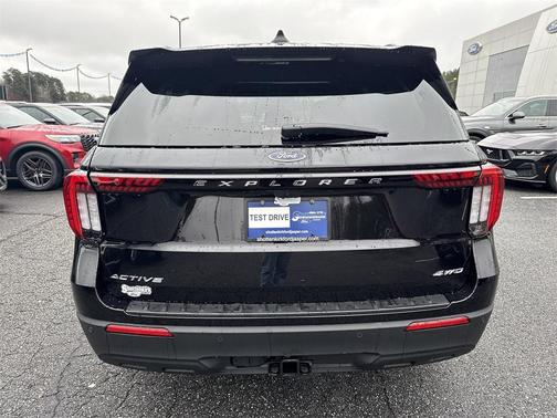 2025 Ford Explorer Active