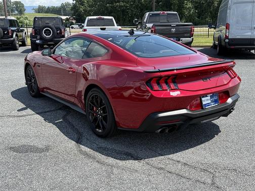 2024 Ford Mustang GT Premium