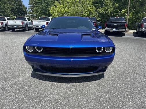 2021 Dodge Challenger SXT