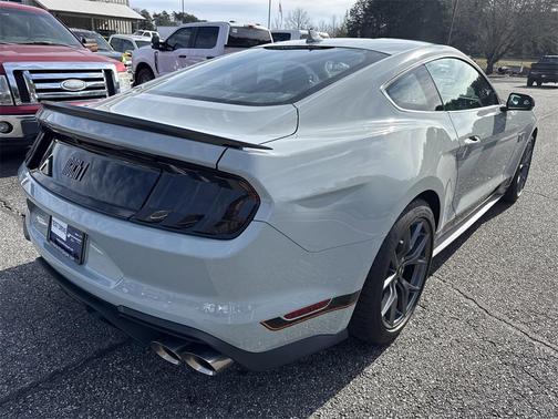 2022 Ford Mustang Mach 1