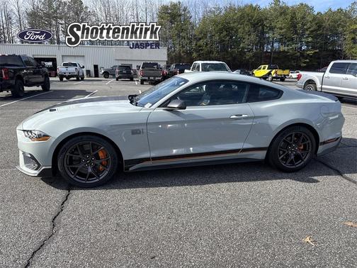 2022 Ford Mustang Mach 1