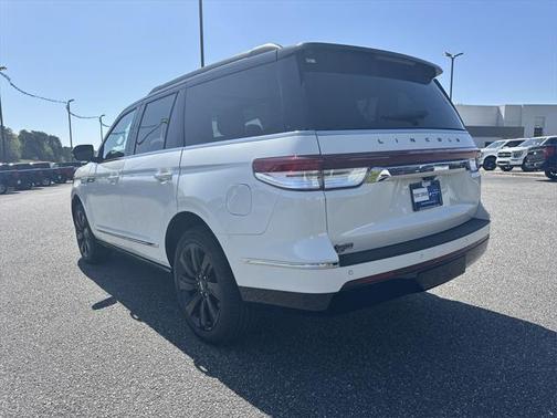 2024 Lincoln Navigator Black Label