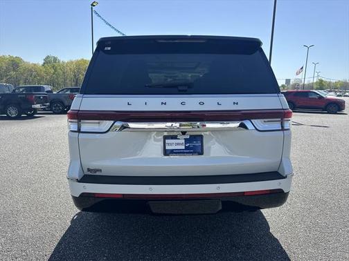 2024 Lincoln Navigator Black Label