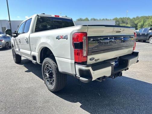 2025 Ford F-250 Platinum