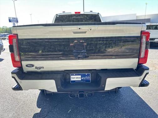2025 Ford F-250 Platinum