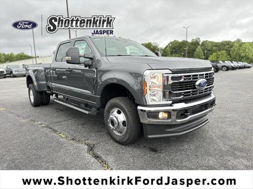 2025 Ford F-350 XLT
