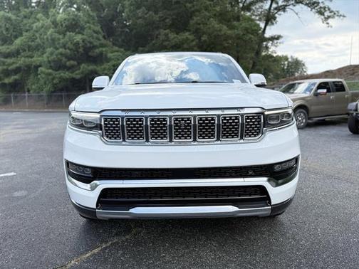 2022 Jeep Grand Wagoneer Series III