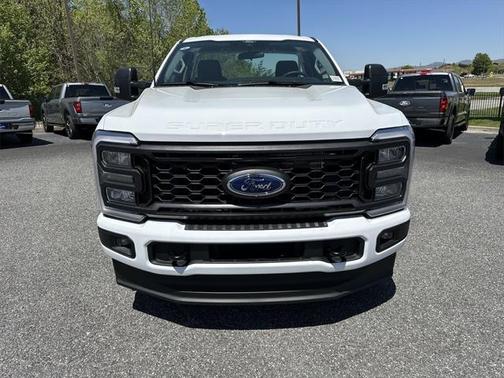 2025 Ford F-350 XL